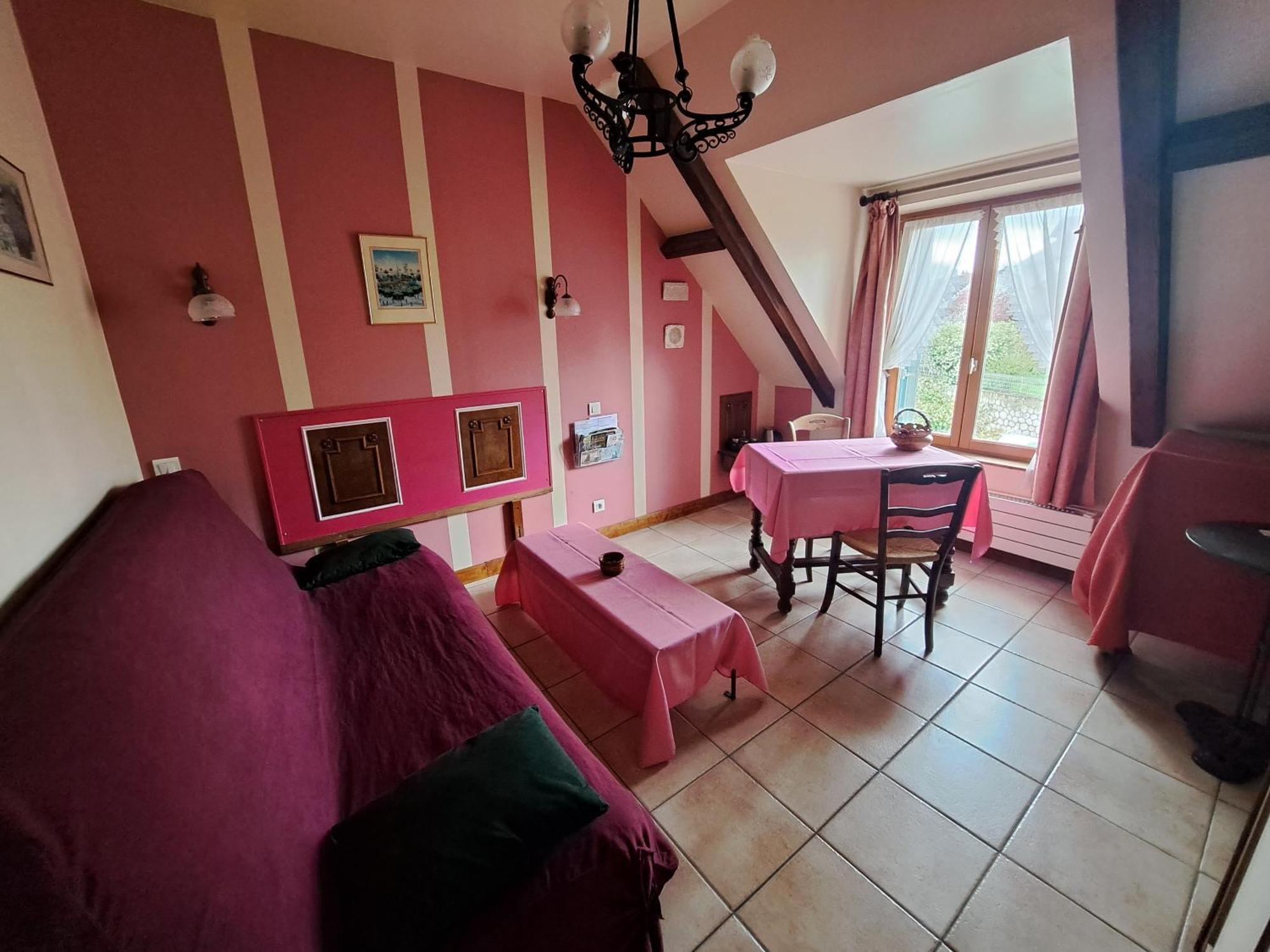 Location A Coucy Le Chateau المظهر الخارجي الصورة